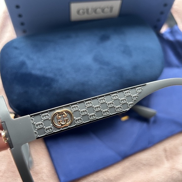 Gucci Grey Square Frame Sunglasses - Picture 7 of 8